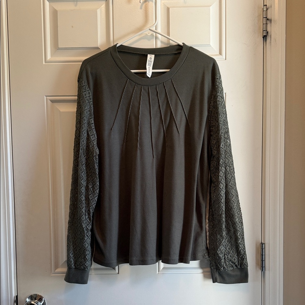 Chic Olive Textured Sleeve Blouse